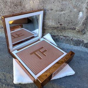 Tom Ford Soleil De Feu Limited Edition Glow  Highlighter Louder IlluminatriceNIB